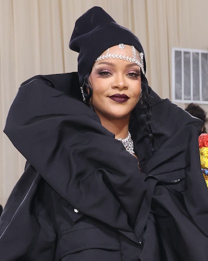 Rihanna lipstick at 2021 met gala