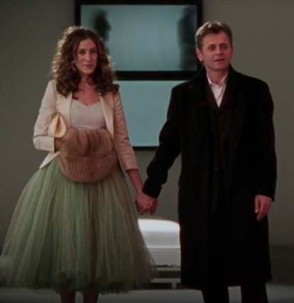 Carrie Bradshaw outfit: tulle skirt with blazer