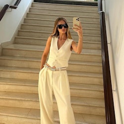 rosie huntington-whiteley vest outfit 