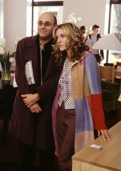 Carrie Bradshaw outfit: suede coat